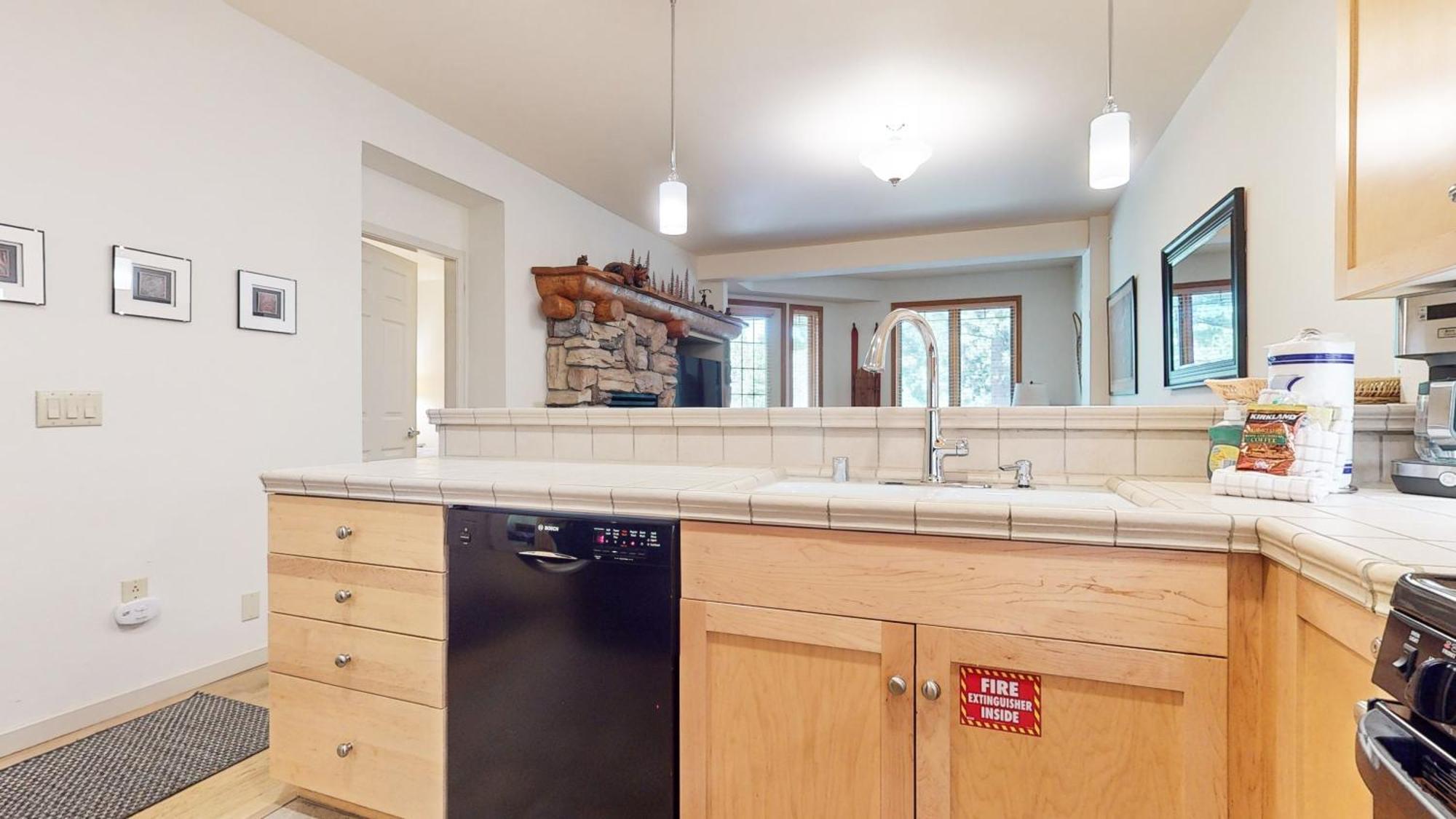 Mammoth Green 118 Located On Sierra Star Golf Course, Private Patio, Summer Pool Condo Mammoth Lakes Luaran gambar