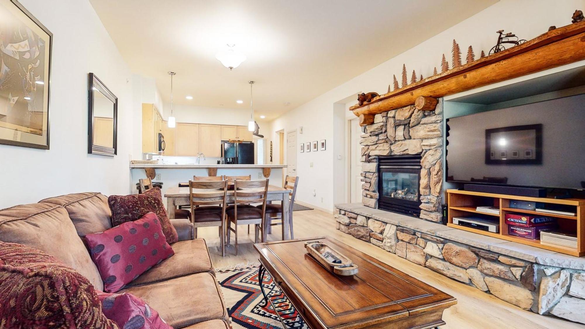 Mammoth Green 118 Located On Sierra Star Golf Course, Private Patio, Summer Pool Condo Mammoth Lakes Luaran gambar